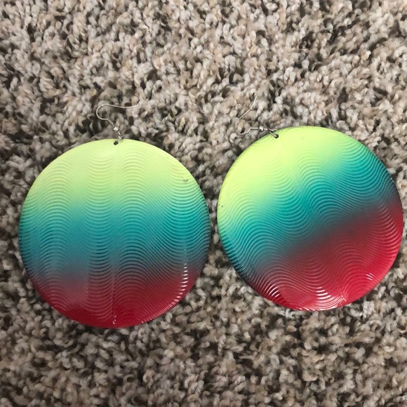 💚3 EARRING BUNDLE💚 - Picture 3 of 6